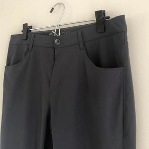 Vuori Meta Pant Charcoal Gray Size 33 34 Ankle Short $128 retail asking $60